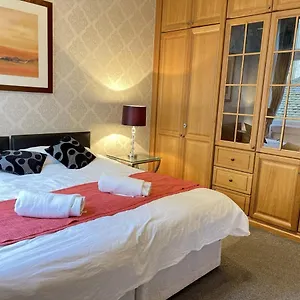 Royal Mile Mansions 2 Bedroom - Centre Apartment